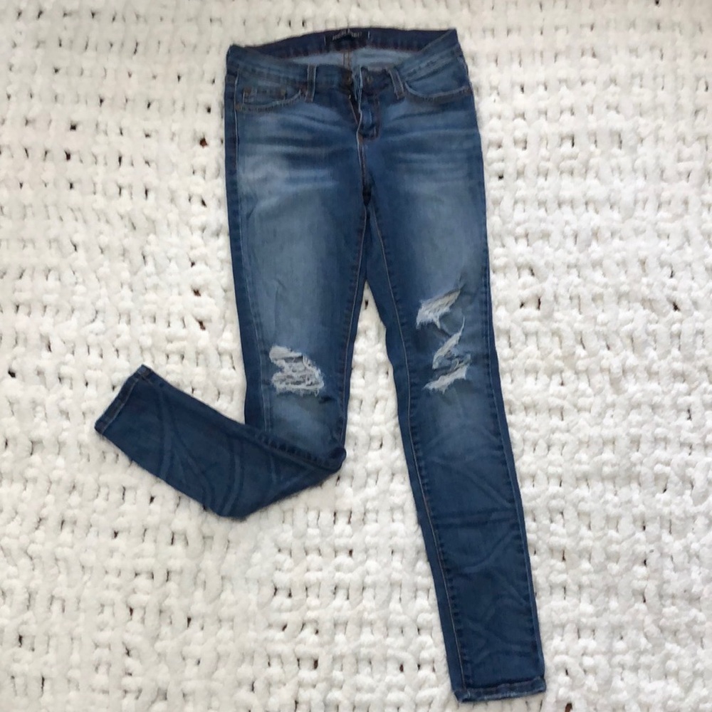 Holy jeans